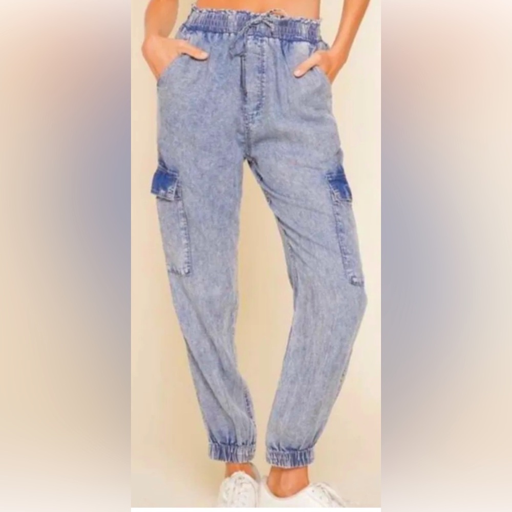 Hem & Thread Cargo Joggers - Snow Wash Denim Blue - Size S